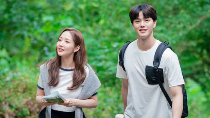 Link Nonton Forecasting Love and Weather Episode 9: Jin Ha Kyung Makin Lengket dengan Si Woo