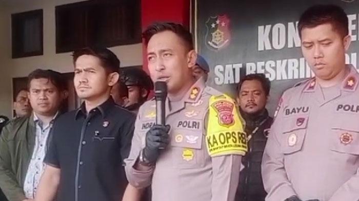 fransisco-nainggolan_Kapolres-Majalengka_AKBP-Indra-Novianto.jpg