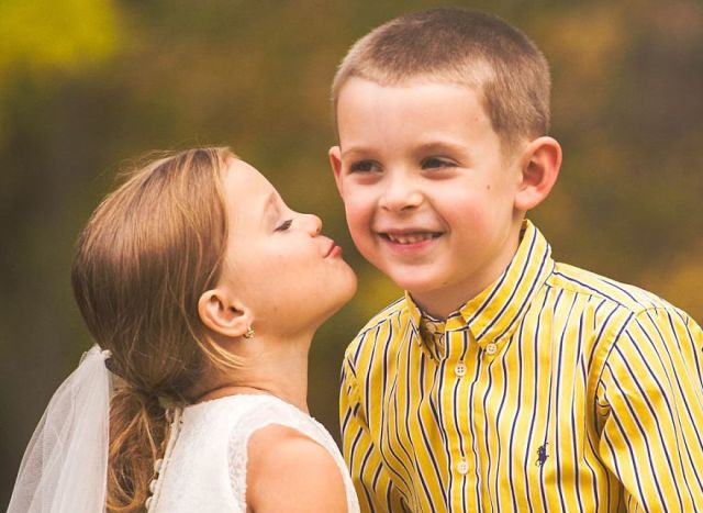 Ladies, Rupanya Ini yang Ada di Otak Cowok saat Menatap Mata Cewek, Mulai Cara Deketin sampai Grogi