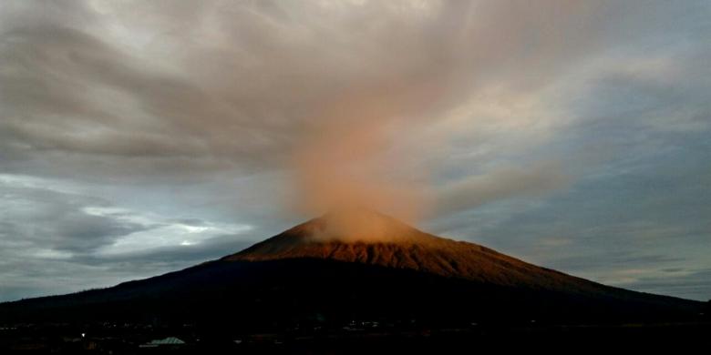 Subhanallah! Dua Pemuda ini Dengar Suara Adzan Saat Tersesat di Gunung Kerinci