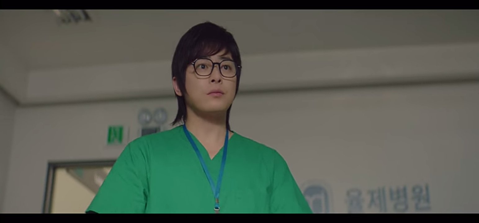 Link Nonton Hospital Playlist 2 Sub Indo Episode 6: Kekonyolan Ik Jun Ketika Jadi Dokter Magang