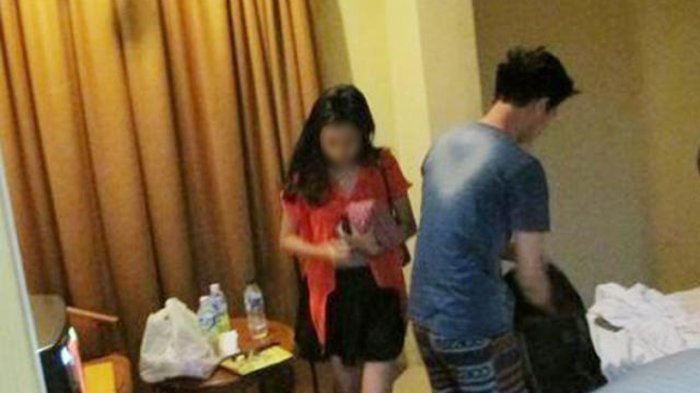 Istri Gerebek Suami dan Selingkuhannya dengan Cara Live Streaming, Pelakor Langsung Lari ke Toilet