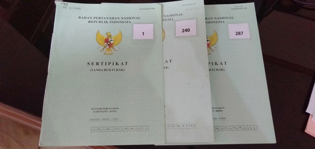 ilustrasi-sertifikat-tanah.jpg