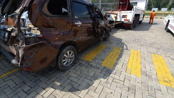 Bos Walet Asal Sumatera Selatan Tewas di Jalan Tol Trans Sumatera, Mobil Avanza Hancur