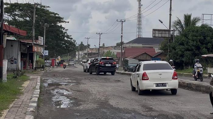 Jalan Nasional Jambi Digerogoti ODOL, Pakar dan Polisi Ungkap Dampak Fatalnya