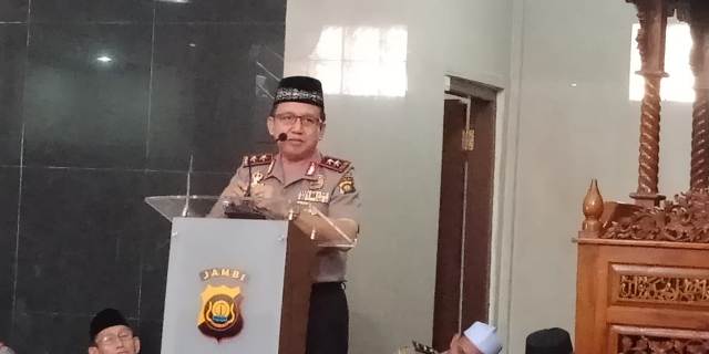 kapolda-jambi-syukuran-naik-pangkat_20180717_090114.jpg
