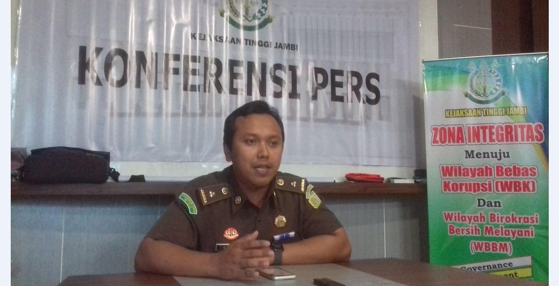 kasi-penkum-kejati-jambi-lexy-fhatarani.jpg