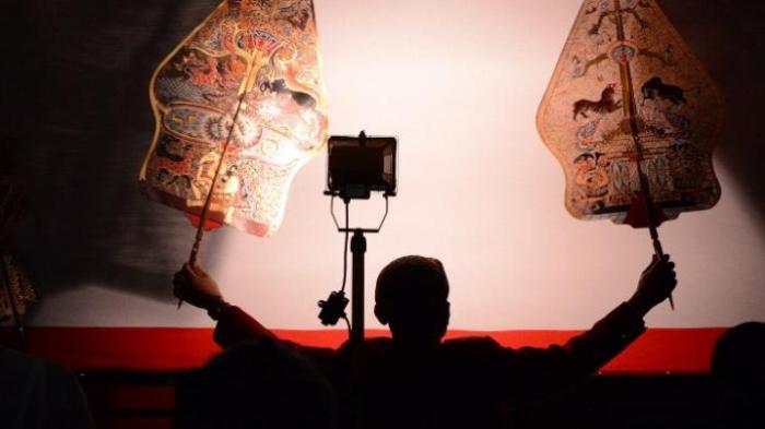 kbri-canberra-menggelar-wayang-kulit-dengan-lakon-gugurnya-gatotkaca.jpg