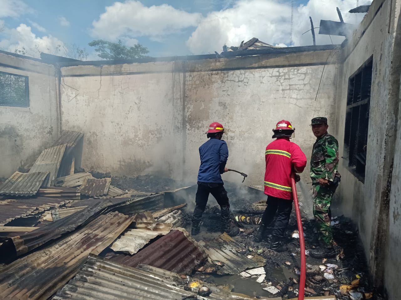 Kebakaran di Ponpes Nidaul Quran Sarolangun, Ustadz Ungkap Pakaian Santri Tinggal Sehelai di Badan