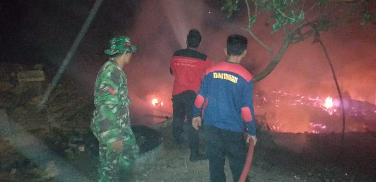 Kebakaran di Sarolangun, Rumah Semi Permanen Milik Lotifah, Rata dengan Tanah