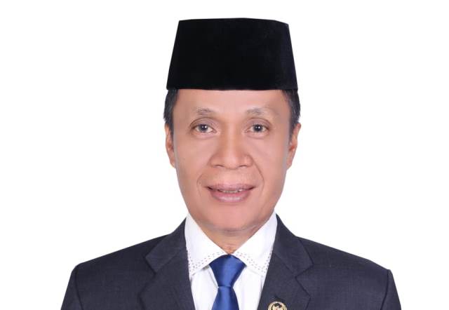 ketua-fraksi-pan-dprd-muarojambi-ulil-amri.jpg