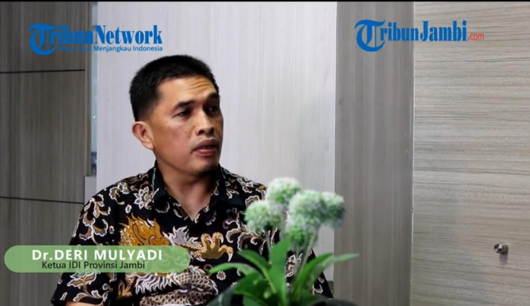 ketua-idi-provinsi-jambi-dr-deri-mulyadi.jpg