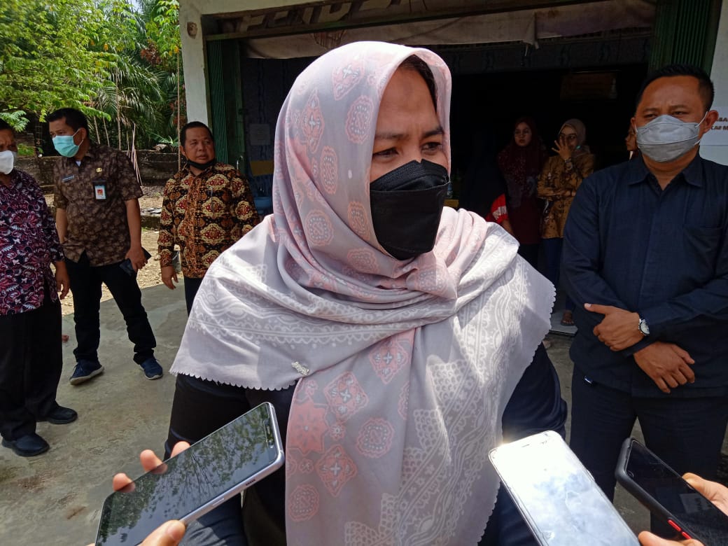 Soroti Pernikahan Dini Kerap Terjadi di Sarolangun, Ketua PKK Rosita Endra Ingatkan Bahayanya