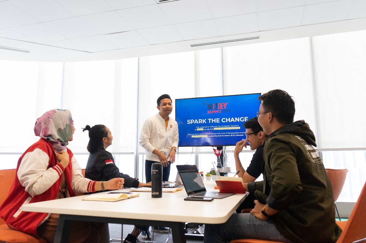 Generasi Muda sebagai Inspirasi Transformasi Digital Telkomsel dalam Akselerasikan Negeri