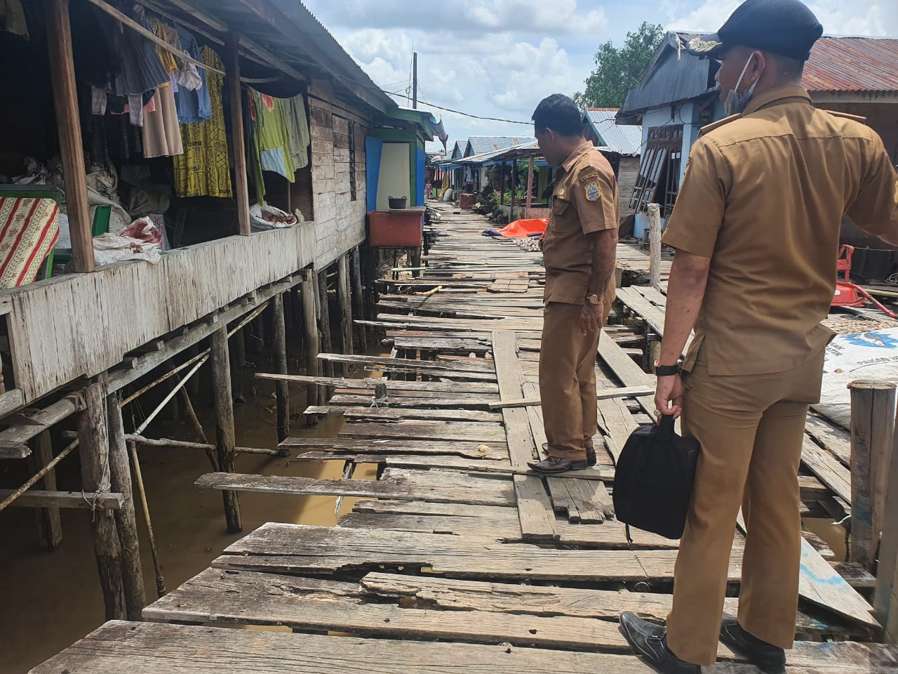 Jembatan Penghubung di Nipah Panjang Termakan Usia, Tahun Ini Pihak Kelurahan Ajukan Perbaikan