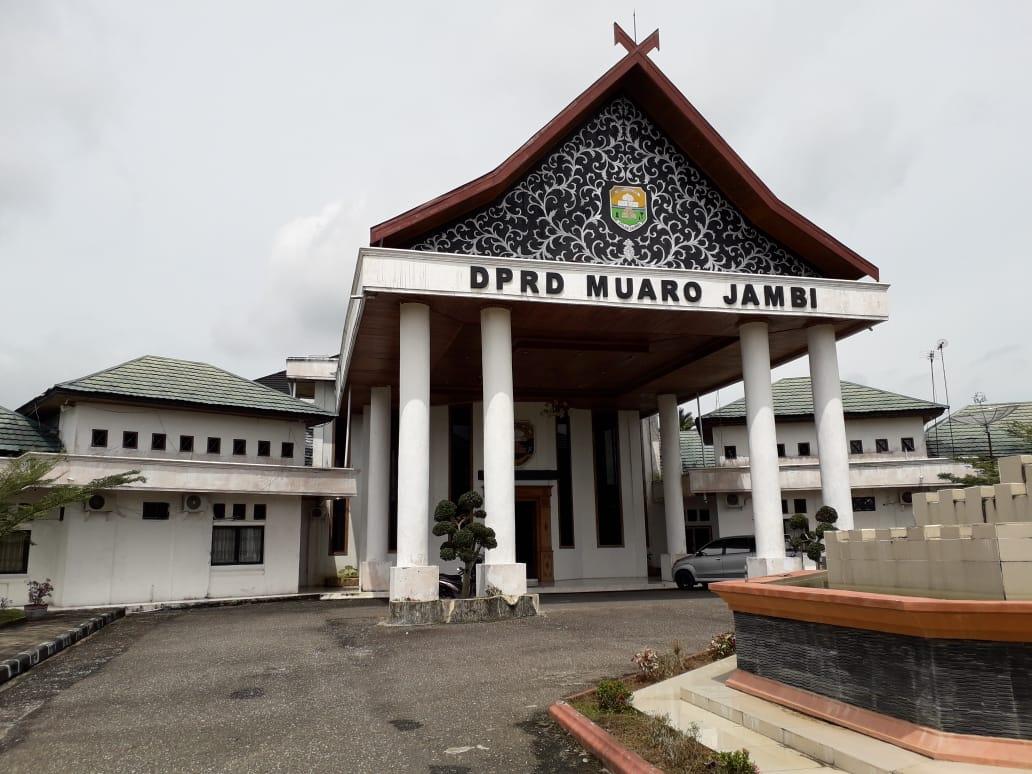 PDIP dan Gerindra Bersaing Perebutan Ketua DPRD Muaro Jambi dari Real Count KPU