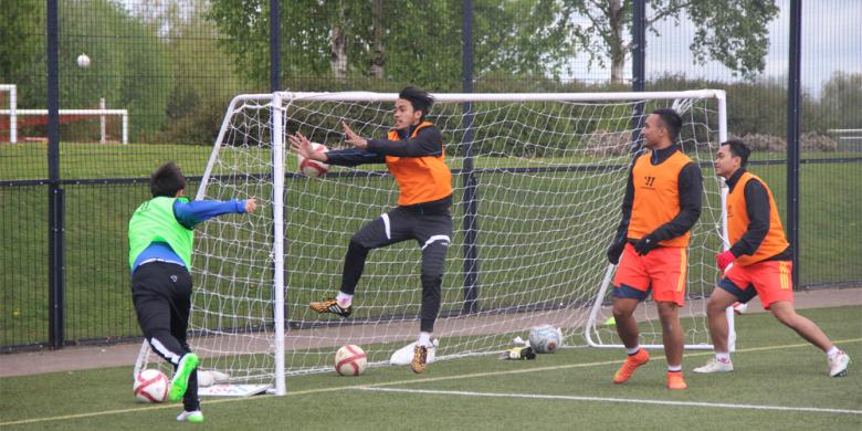 latihan-bola_20151120_105334.jpg