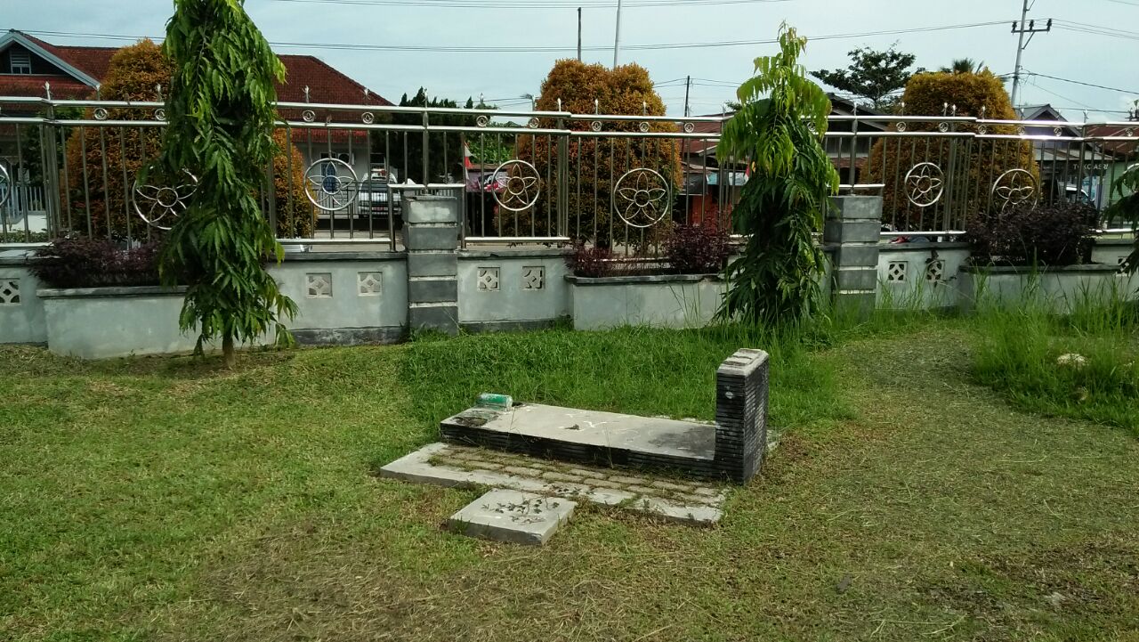 Loh, Kok Ada Kuburan di Taman Sanggam?