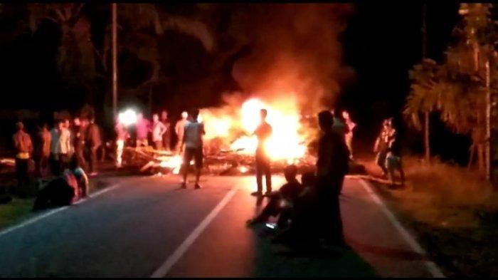 Ada Caleg PDIP Dkk Ngamuk, Bakar Ban Lalu Blokir Jalan Lintas Sumatera hingga Bikin Macet