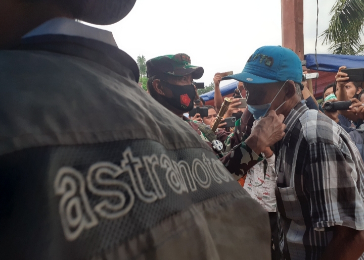 Pangdam II/Sriwijaya Kunker ke Sarolangun, Mayjen Agus Sapa Hingga Ajak Masyarakat Gunakan Masker