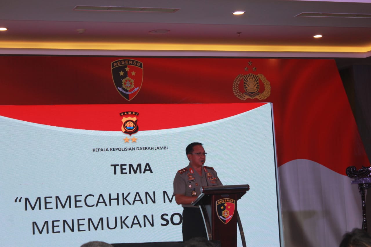 memecahkan-masalah-mencari-solusi-kapolda-jambi-buka-rakernis-reskrim-polda-jambi-dan-jajaran.jpg