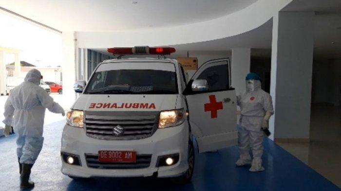 mobil-ambulans-milik-rsud-dr-haulussy-ambon.jpg