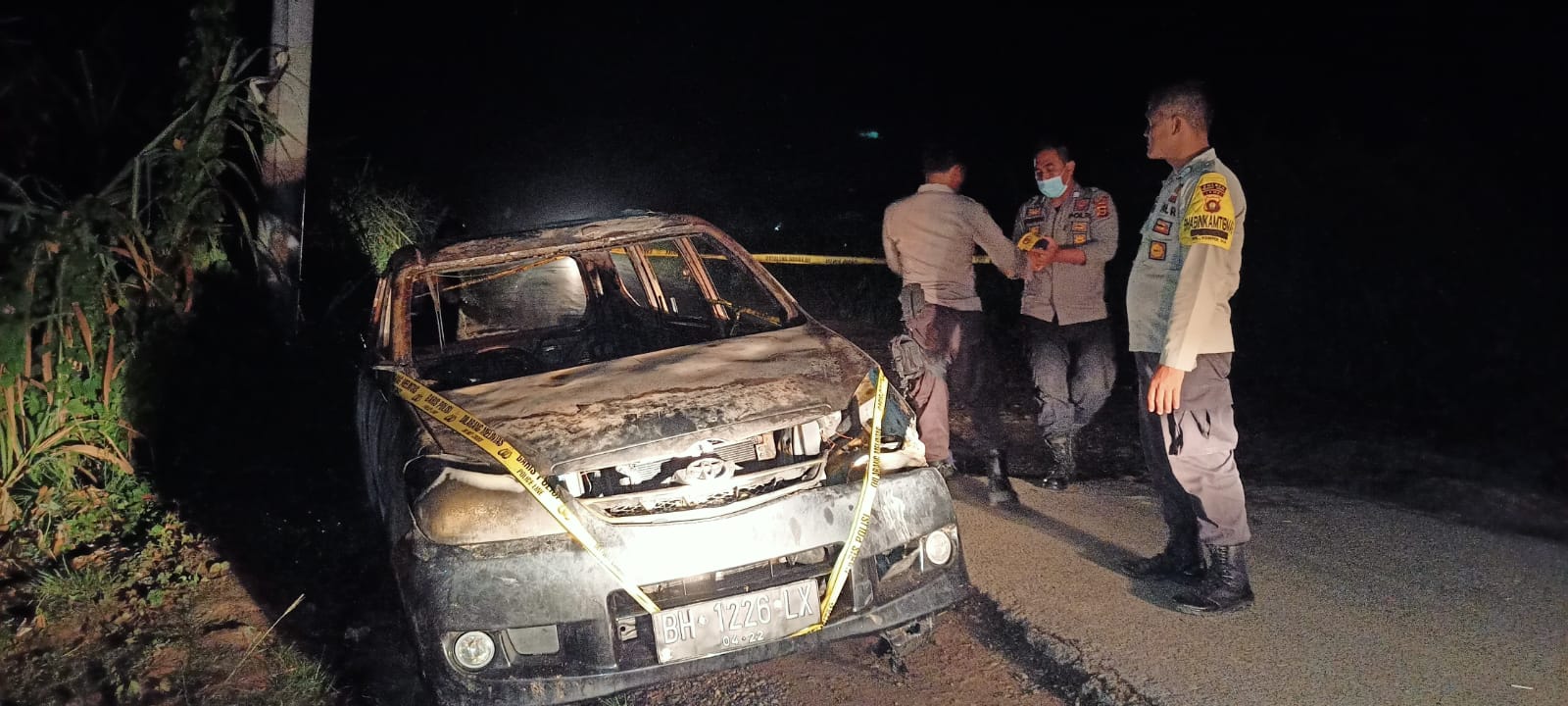 Api Las Knalpot Menyambar dan Membakar Mobil Avanza di Muarojambi