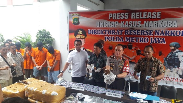 Kapolda Metro Jaya Langsung Kabur Saat Ditanya Kasus Antasari Azhar