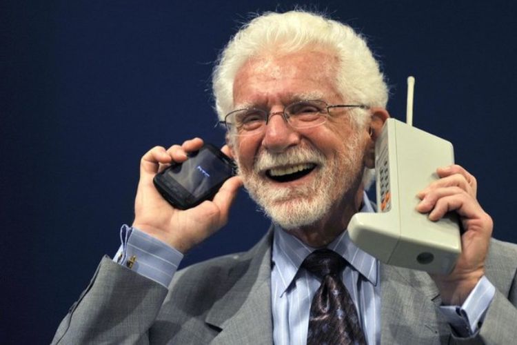 Punya 7 Ponsel Jadul ini, Bila Ada Satu Diantaranya Harga Jualnya Sekarang Mahal!