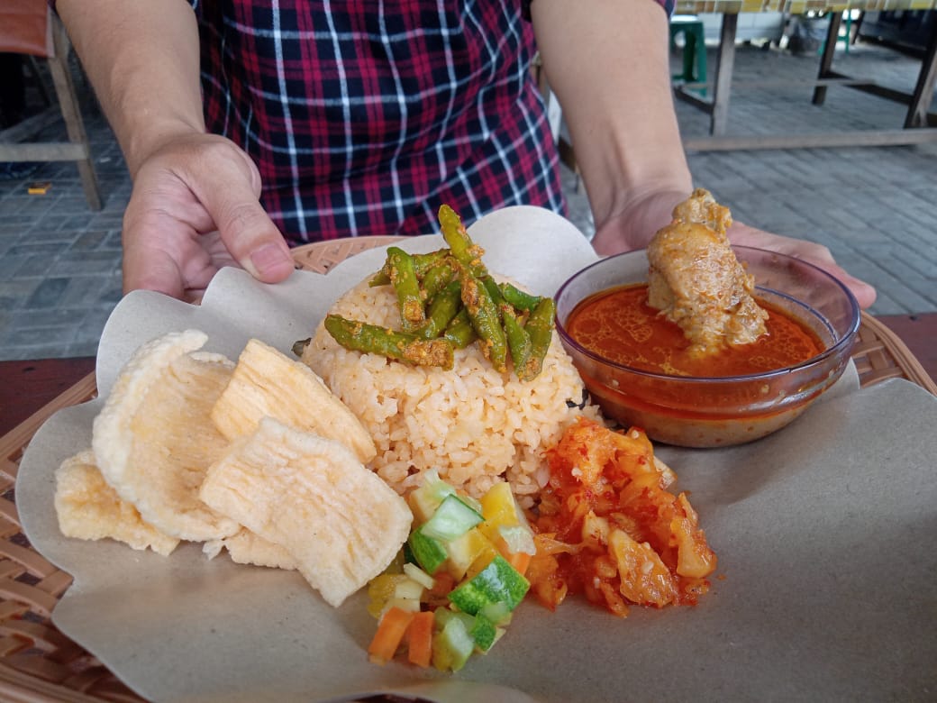 Lezatnya Nasi Minyak Syukur di Jambi, Kenikmatan Dalam Setiap Suapan