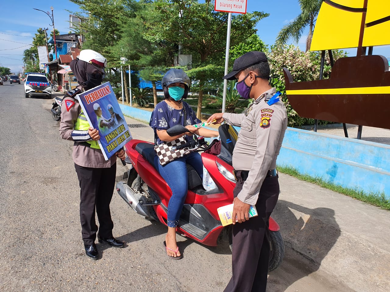 operasi-patuh-siginjai-2020-polres-tanjabbar-menilang-480-pelanggar-lalu-lintas.jpg