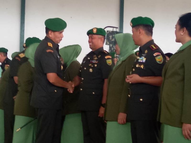 pangdam-ii-sriwijaya-mayjen-tni-irwan-memimpin-sertijab.jpg