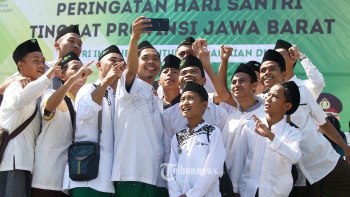 para-santri-indonesia.jpg