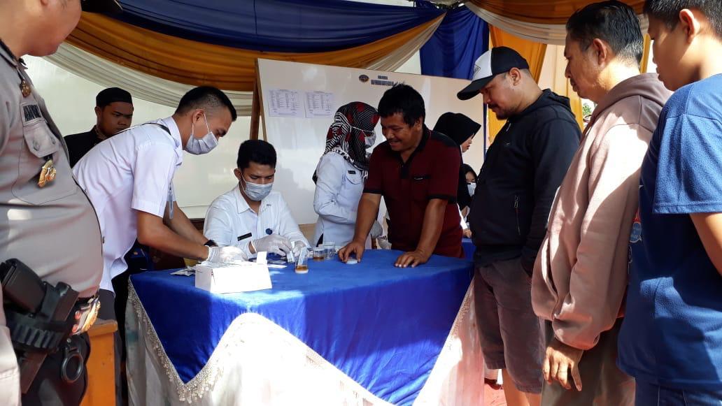 Anggota TRC BPBD Batanghari di Tes Urinenya, Antisipasi Penggunaan Narkoba oleh BNNK