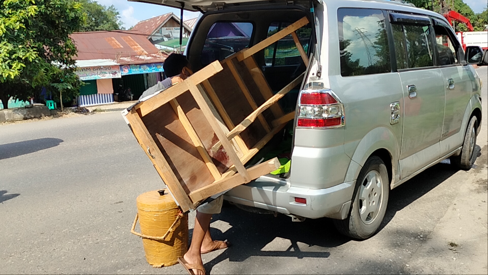 Satpol PP Sarolangun akan Terus Tertibkan PKL di Sepanjang Jalinsum Sarolangun Pasar Atas