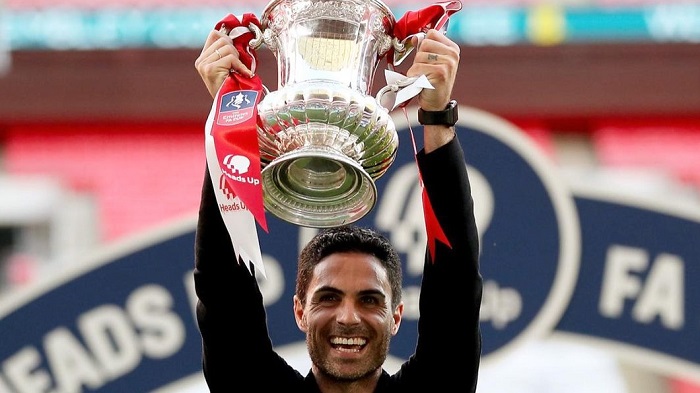 Mikel Arteta Belum Bahas Perpanjangan Kontrak meski Persembahkan Dua Gelar untuk Arsenal