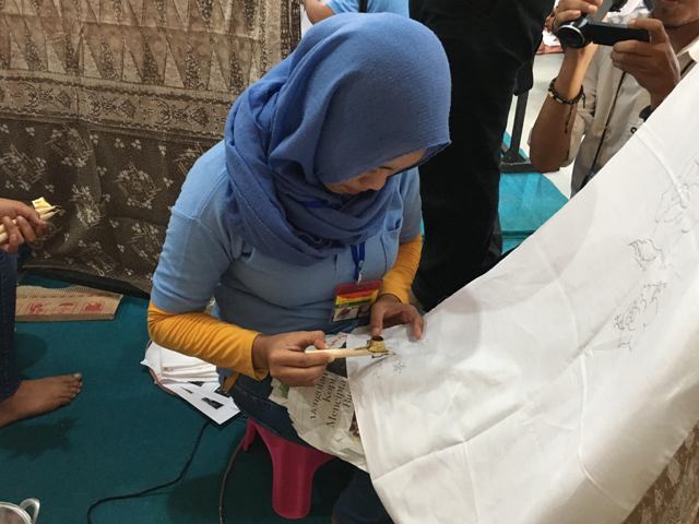 Bikin Netizen Indonesia Berang, Media Asing Xinhua News Ralat Penggunaan Kata ‘Batik’ di Twitnya