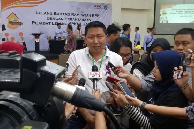 pemenang-lelang-kain-kiswah-suryadharma-ali_20180726_081539.jpg