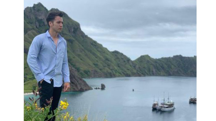 Pamer Gandengan Baru, Stefan William Ngamuk Dihujat Netizen: Bukan Urusan Anda