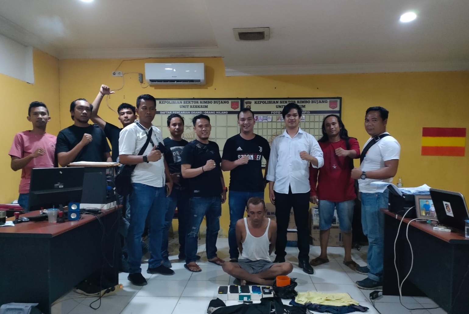 pencuri-handphone-tim-sultan-sat-reskrim-polres-tebo.jpg
