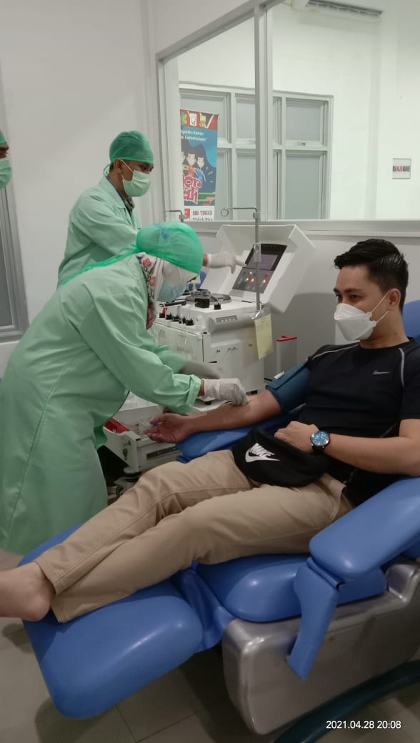 pengobatan-transfusi-plasma-konvalesen-di-rsud-raden-mattaher.jpg