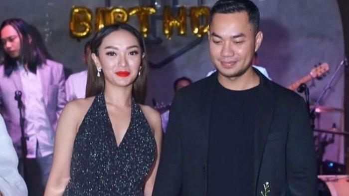 Mendadak Heboh Foto Pertemuan Zaskia Gotik dengan Mantan Istri Sirajuddin, Warganet Soroti Hal Ini