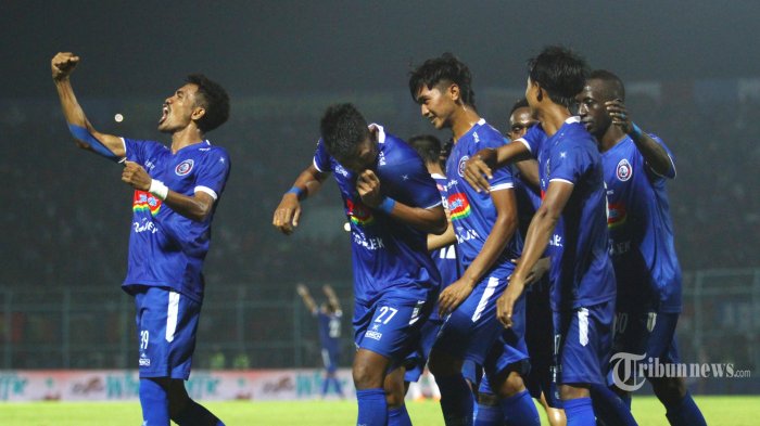 LIVE Streaming Indosar Laga Bigmatch Liga 1 2019 Arema FC vs PSM Makassar Pekan 22 Hari Ini