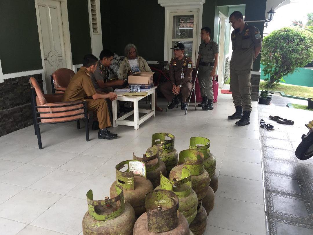 Satpol PP Kota Jambi Sidak ke Perumahan Mewah, dan Ternyata Ditemukan Ini