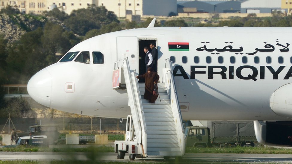 Pesawat Libya Dibajak Penumpang, Dipaksa Mendarat di Malta