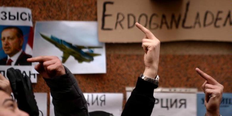 pesawat-rusia-ditembak-protes-erdogan_20151126_154159.jpg