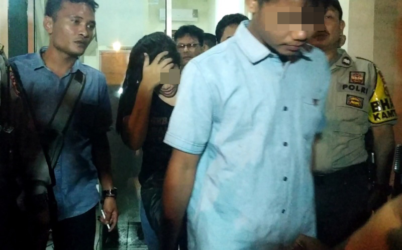 Polsek Jambi Timur Ciduk Pasangan Kekasih Lagi Check In di Hotel, 'Kami Nggak Macam-macam Pak'