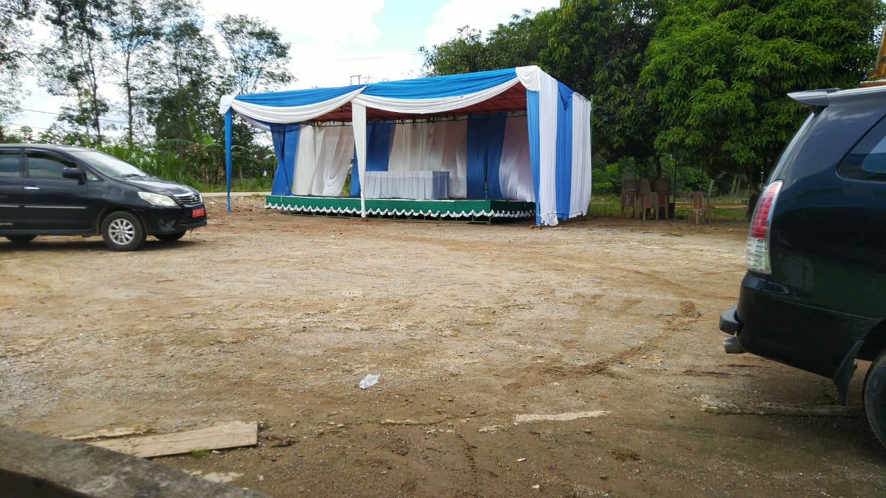 Pemkab Tanjabtim Dirikan Posko Pemeriksaan Kesehatan di Perbatasan. Warga Kadung Borong Sembako