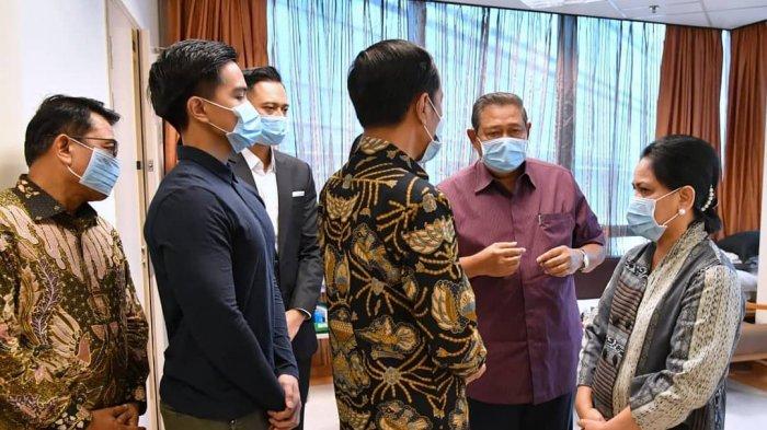 VIDEO: Jokowi dan Istri Jenguk Ibu Ani Yudhoyono, Kaesang Membungkuk saat Dipanggil oleh Istri SBY