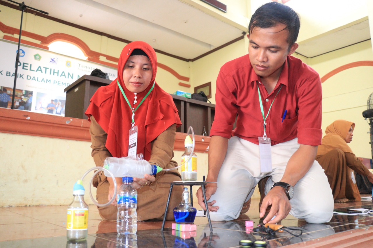 program-pintar-tanoto-foundation2.jpg